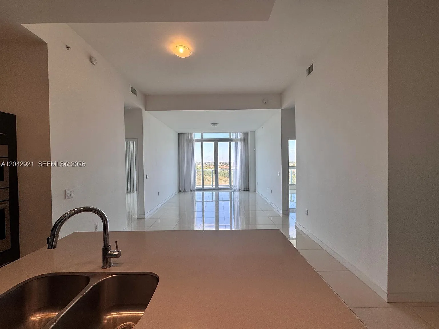 2 bed, 1244 sqft, $3,100 — Photo 4
