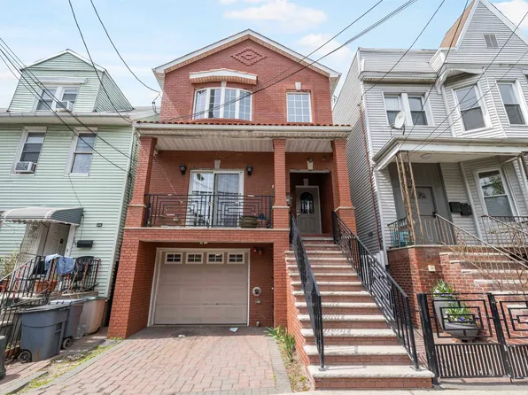 239 Baldwin Avenue image 1 of 8