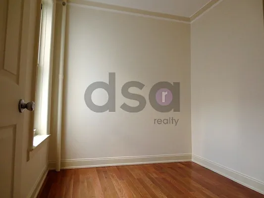 Rented by DSA Realty | media 22
