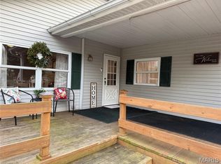 611 Harrington St, Carlinville, IL 62626