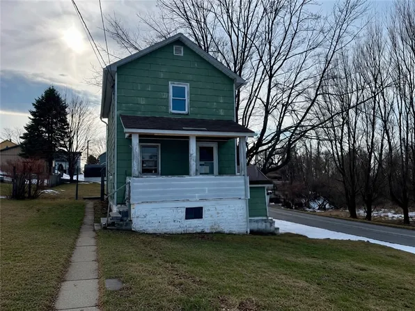 539 5th St, Colver, PA 15927