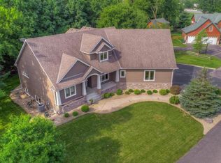 2155 Murray Hill Ct, Excelsior, MN 55331