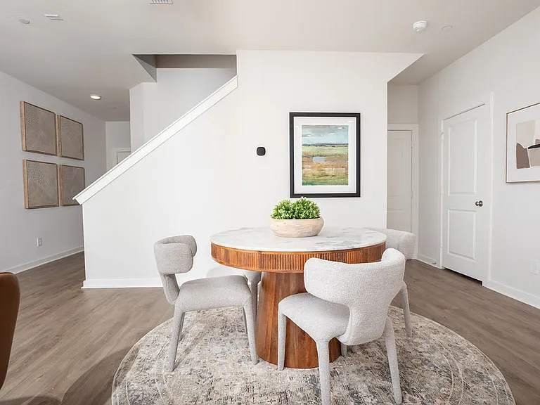Skymor Pearland — Photo 2