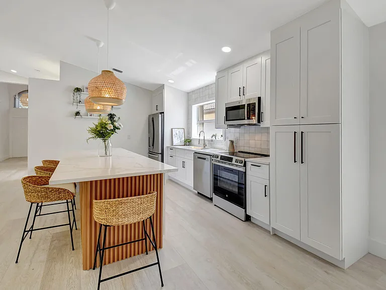 11287 Vivero Ave — Photo 11