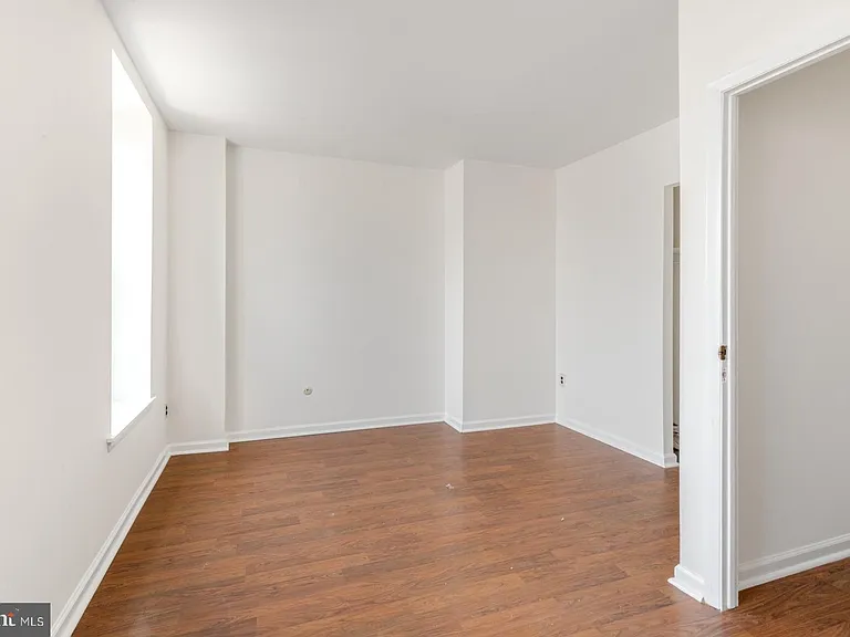 3306 Haverford Ave — Photo 24