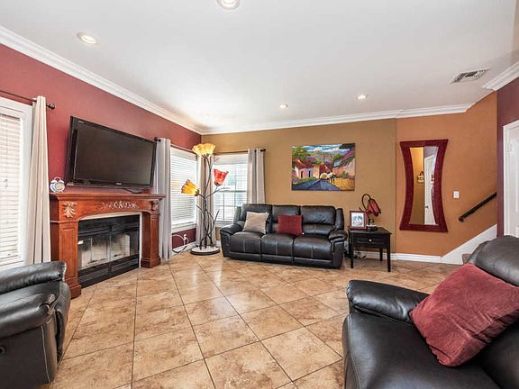 5th image of 14704 Tupper St