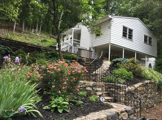 22 Old Brimstone Rd, Carmel, NY 10512