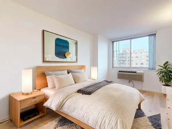 118-17 Union Turnpike image 24 of 49