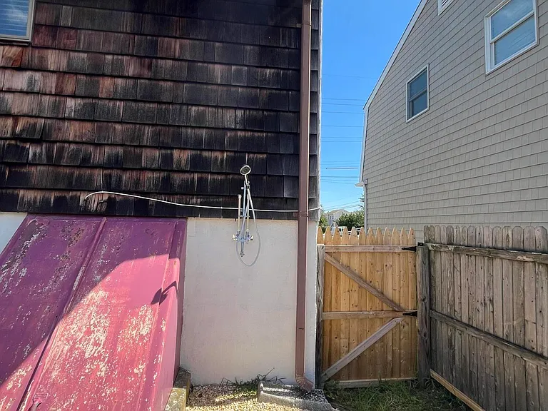 103 Chicago Ave — Photo 29