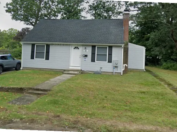 84 Ambrose St, Springfield, MA 01109