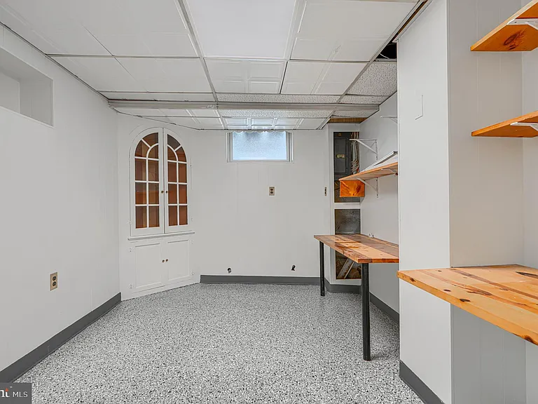 2210 Lake Ave — Photo 23