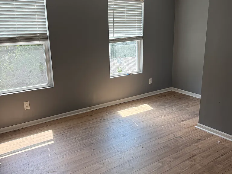932 Quinlan Dr — Photo 2