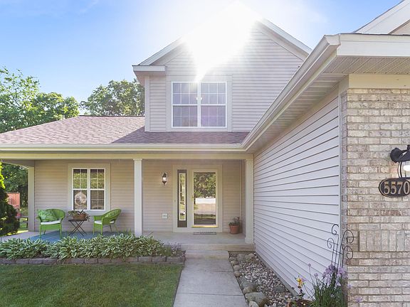 3rd image of 5570 E Grove Dr SE