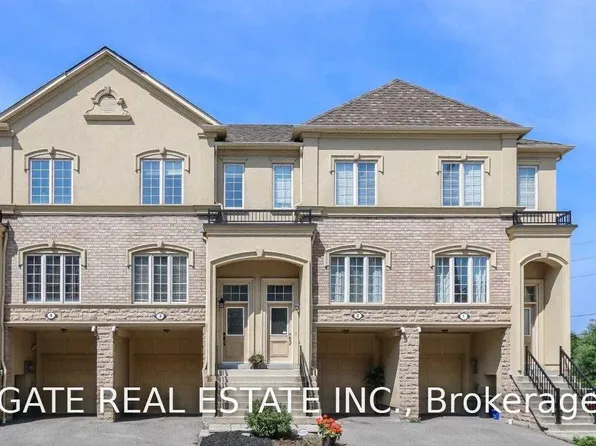 1250 Saint Martins Dr Unit 3, Pickering, ON L1W 0A2
