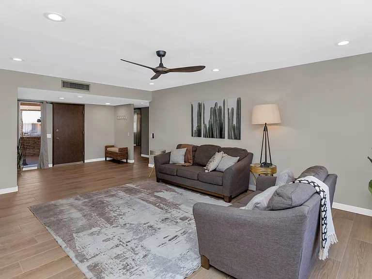 17227 N Country Club Dr — Photo 12