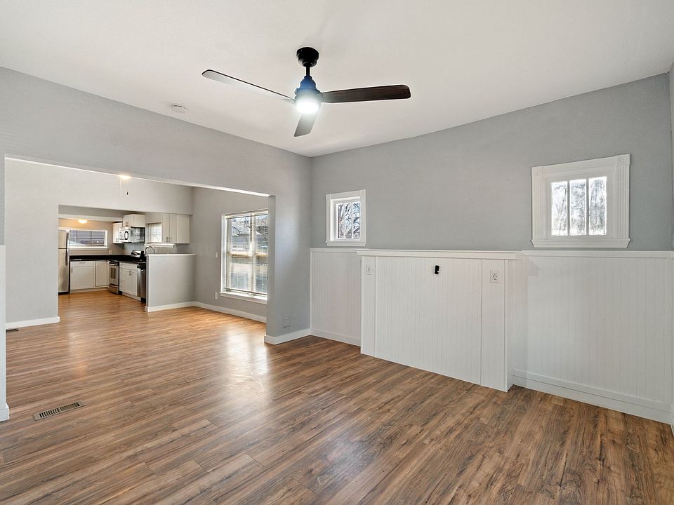 1st image of 126 S Lincoln Ave APT 1