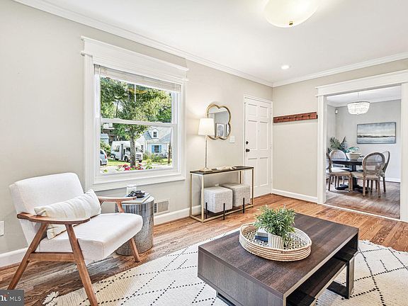 5th image of 3011 Ferndale St