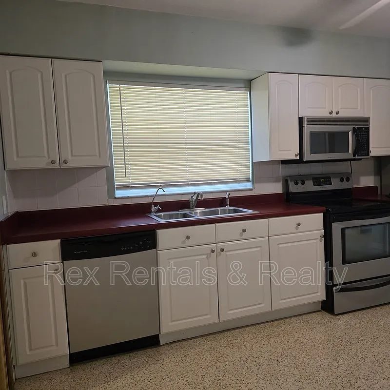 2 bed, 1.0 bath, 998 sqft, $2,195 — Photo 4