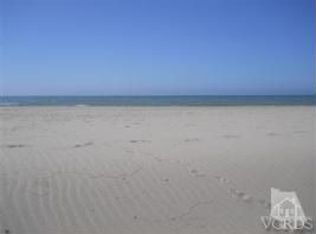 5107 Whitecap St, Oxnard, CA 93035