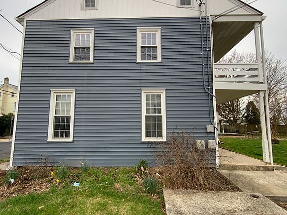 2nd image of 146 N Cedar St Floor 2