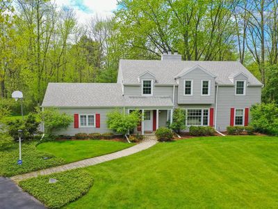 8305 N Allen LANE, Fox Pt, WI, 53217