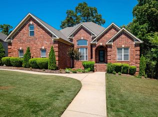 136 Manitou Dr, Maumelle, AR 72113