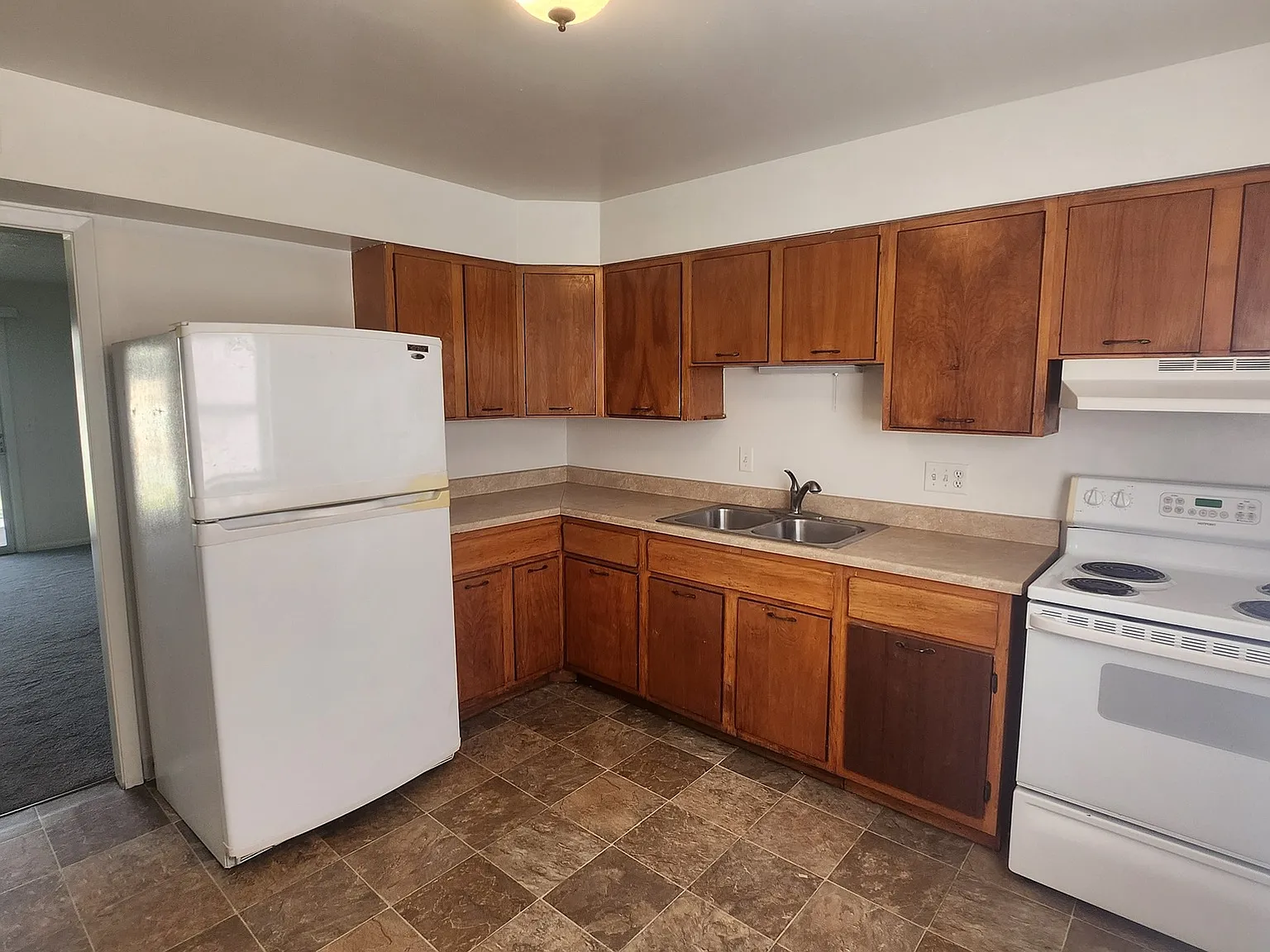 2 bed, $875 — Photo 4