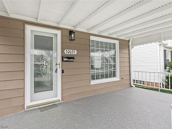 2nd image of 30025 Elgin Rd
