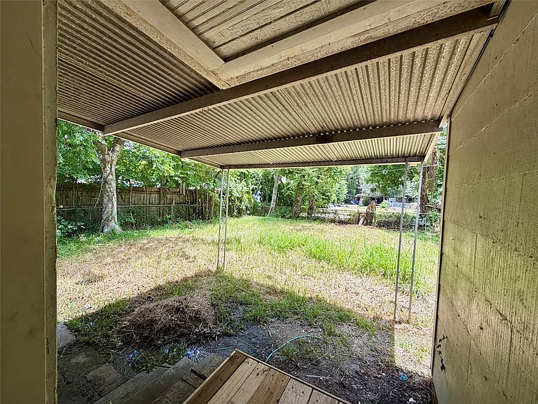 6637 Lozier St — Photo 13