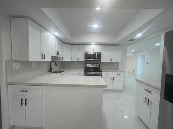 3290 NW 39th St, Fort Lauderdale, FL 33309