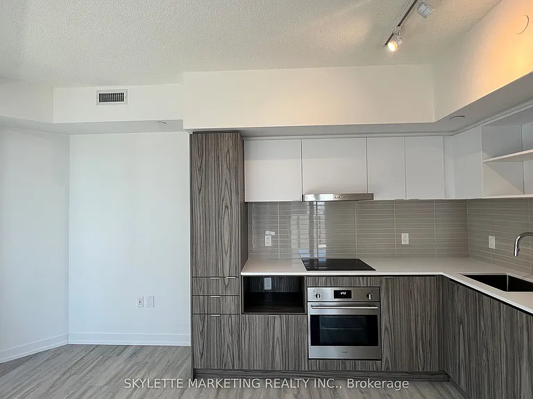 55 Cooper St #3308 — Photo 10