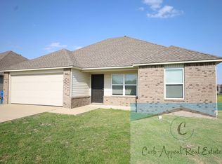 3832 Churchill Dr, Jonesboro, AR 72404