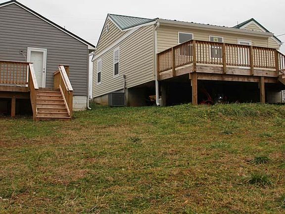 2nd image of 8286 E Lynchburg Salem Tpke