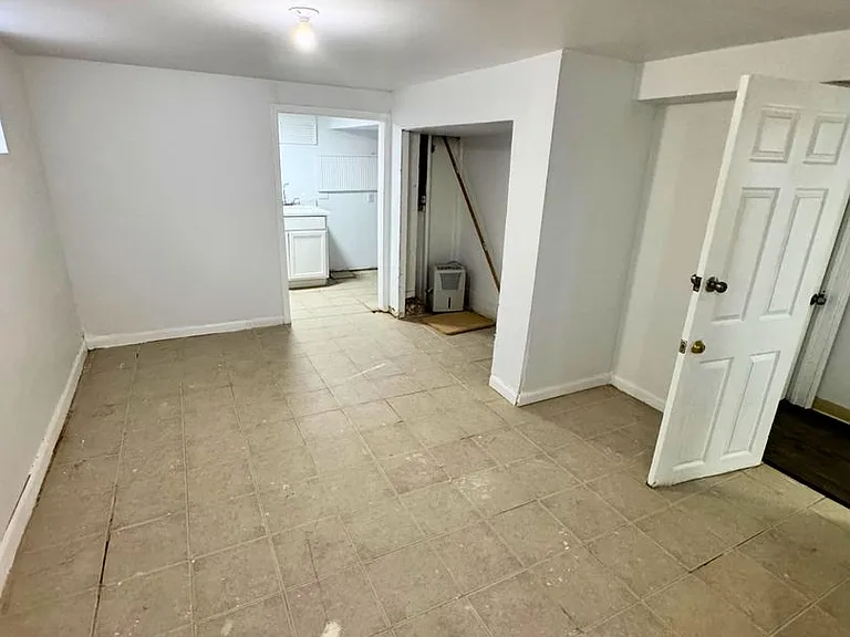 548 Radnor Ave — Photo 40