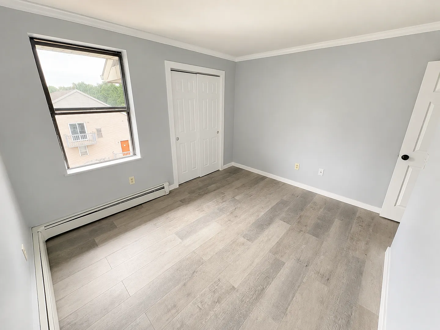 258 Fairmont Ave — Photo 2