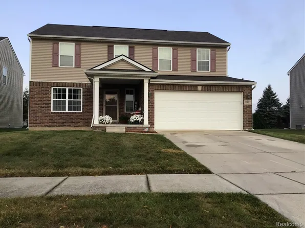 8987 Parkland Dr, Ypsilanti, MI 48197
