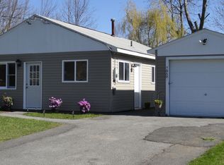 7860 Rinaldo Blvd E, Bridgeport, NY 13030