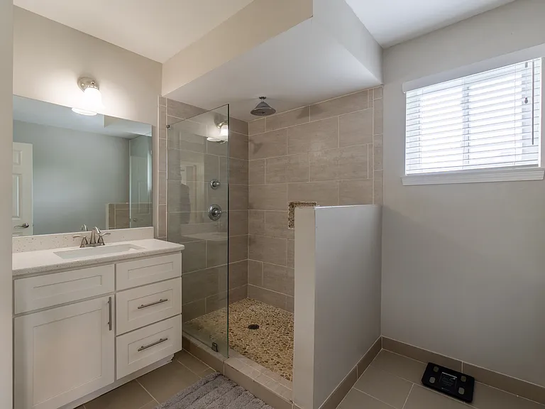 2604 Manchester Rd — Photo 28