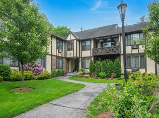 8 Foxwood Dr APT 6, Pleasantville, NY 10570