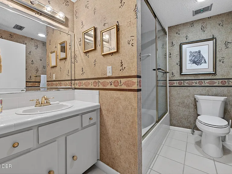 915 Ocean Shore Blvd #8010 — Photo 32