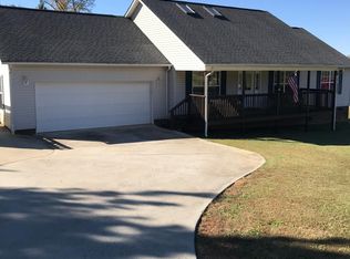1745 Dr Saye Ln, Sharon, SC 29742
