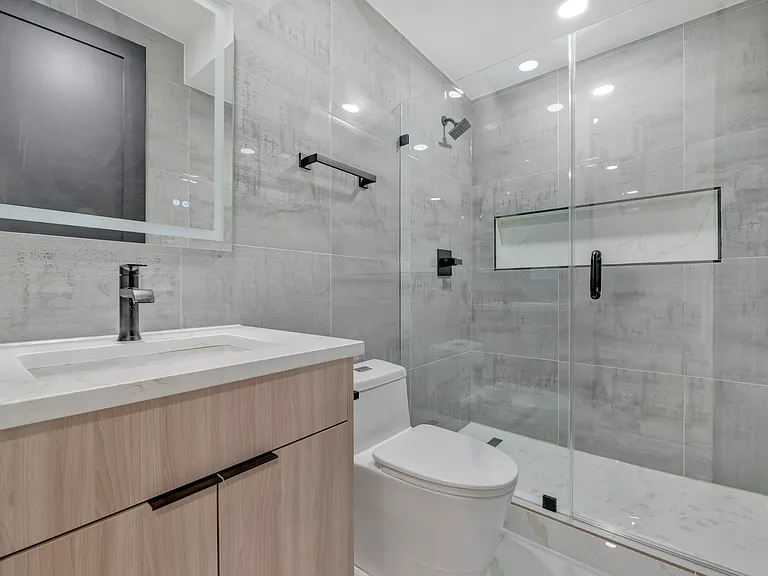 2305 Nicholson St SE #103 — Photo 5