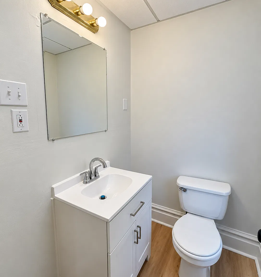3 bed, 1.5 bath, 1542 sqft, $1,600 — Photo 1