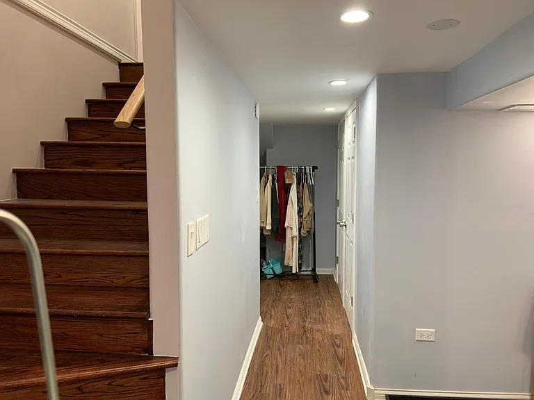 Hallway to bedroom and study room
