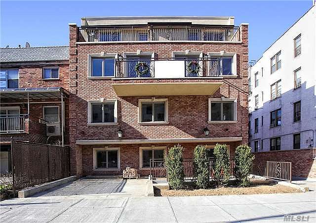 1st image of 2114 33rd St