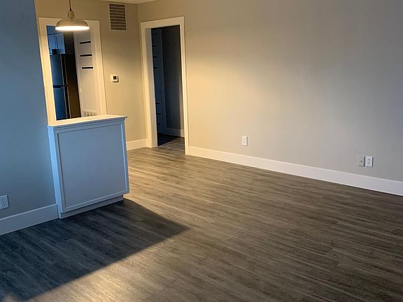 2nd image of 611 Mossoak Dr