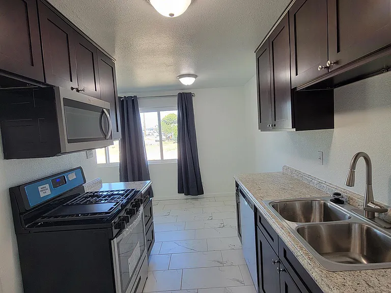 24881 Cactus Ave — Photo 8