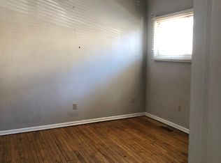 2400 S 6th St #A, Milwaukee, WI 53215