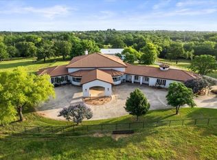 2108 W Sherman Dr, Aubrey, TX 76227