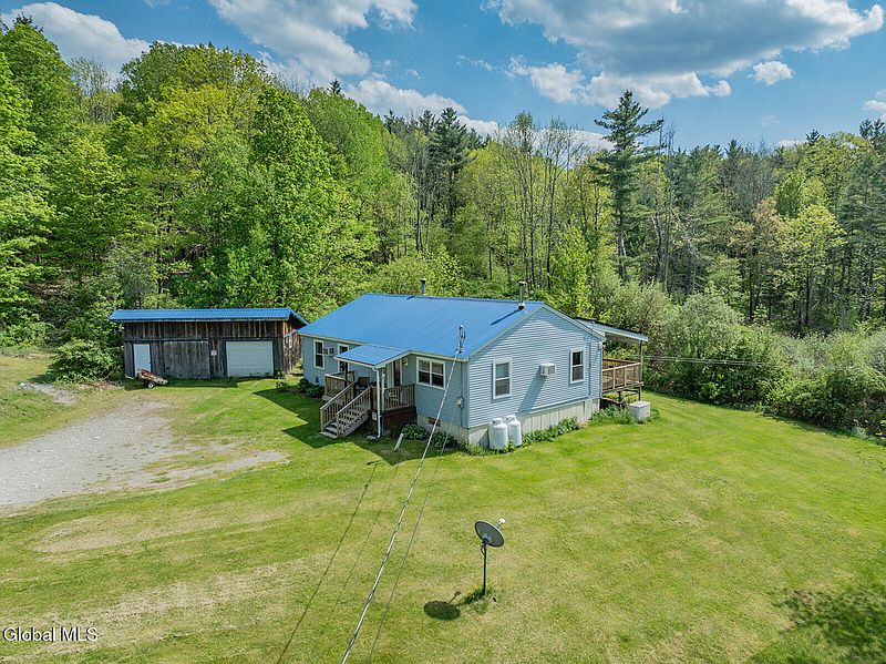 3rd image of 401 Rabbit College Road